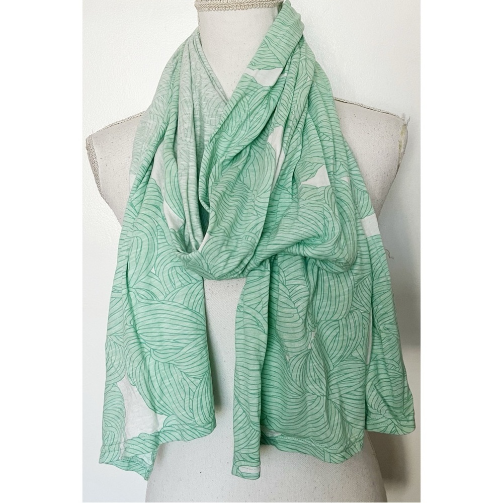 Threadless • Green Patterned Scarf